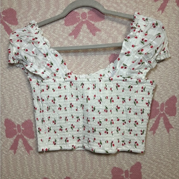 Top with cherries - Picture 3 of 3